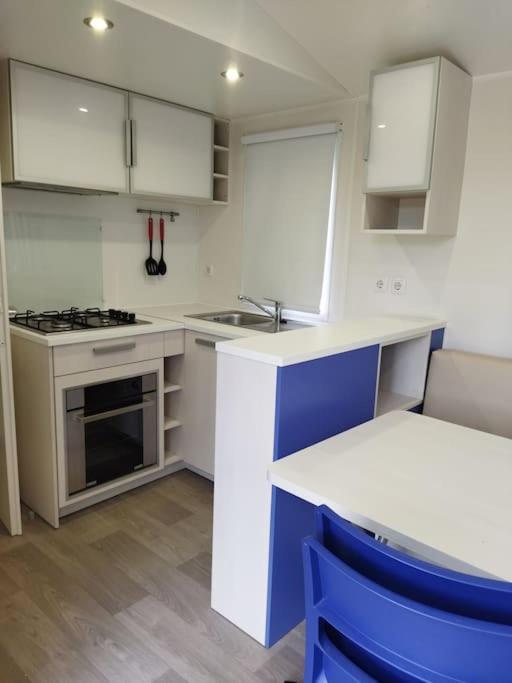 Mobile Home Saint-Christol-les-Ales Exterior photo